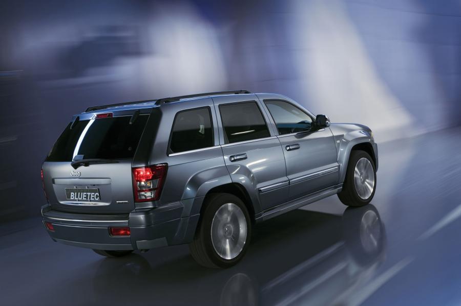  Jeep Grand Cherokee BlueTec Concept 2006 года  (фото 2 из 16)
